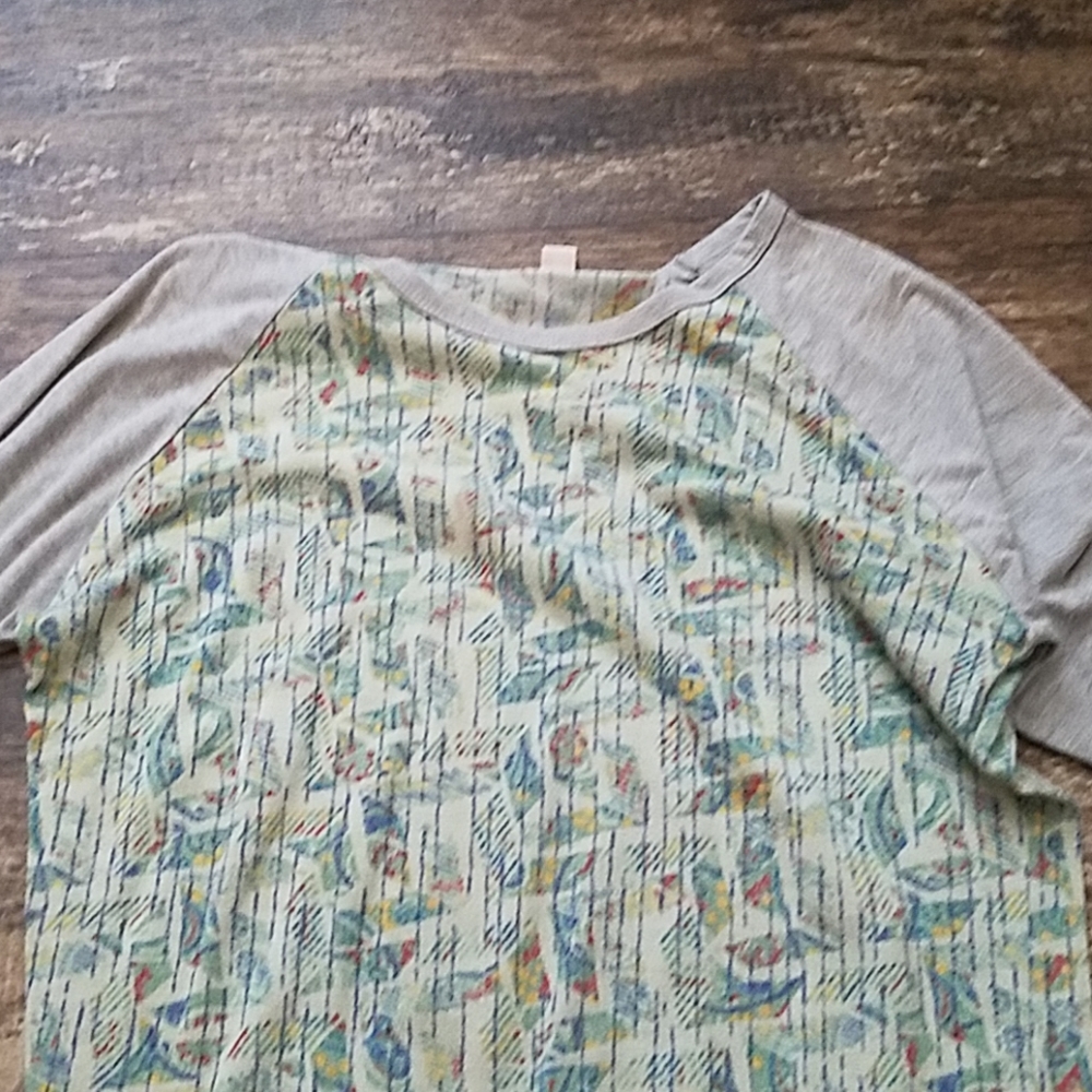 Tee shirt